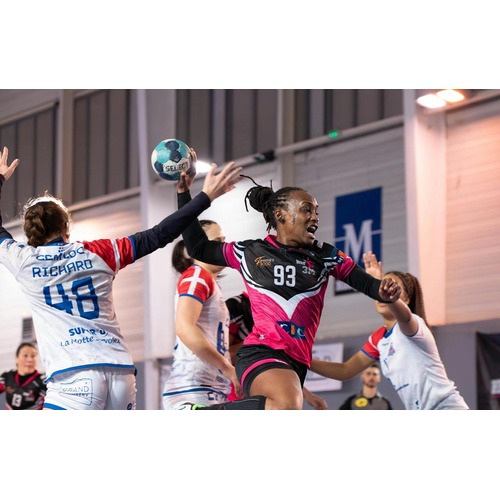 Handball in Germany: Why the Sport Is Growing and How to Save on Gear, Tickets, and Apparel with the Best Discounts