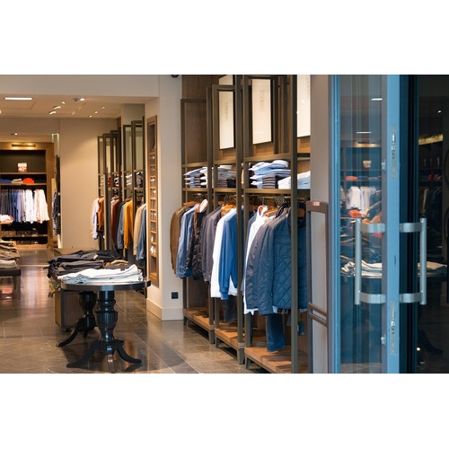 Marks & Spencer: Timeless Style and Everyday Discounts in the United Kingdom
