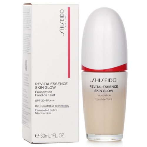 Shiseido Revitalessence Skin Glow Foundation SPF 30