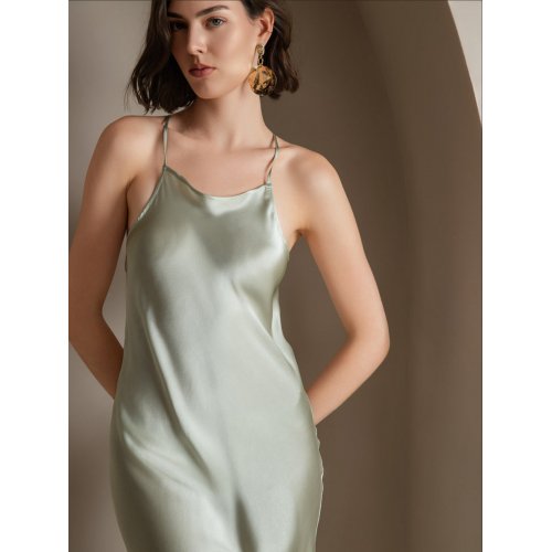 19Momme Silk Spaghetti straps <span style='filter: blur(2.5px);'>****</span> Dress 