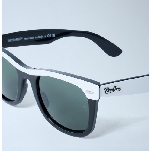 Ray-Ban Wayfarer Sunglasses