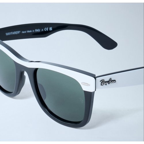Ray-Ban Wayfarer Sunglasses