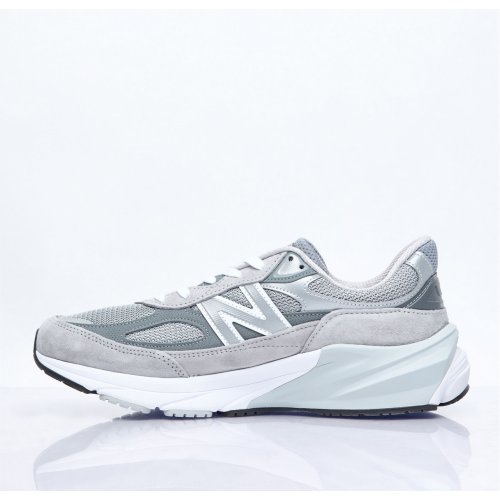 New Balance 990v6 Sneakers