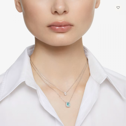 Una layered necklace