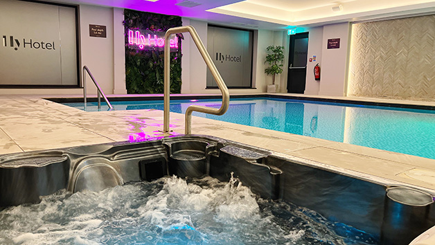 Express Pampering Experience with 40 Minute Massage for Two at PURE Spa and Beauty