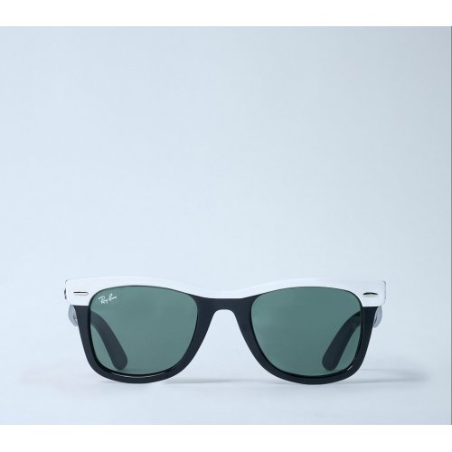 Ray-Ban Wayfarer Sunglasses